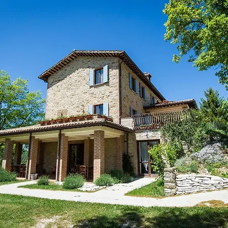 Alloggio per agriturismo La Corte Del Lupo Nocera Umbra